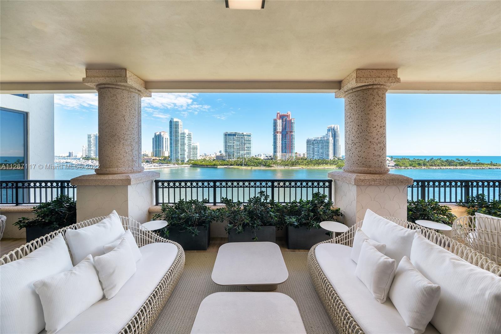 FISHER ISLAND - Residential
