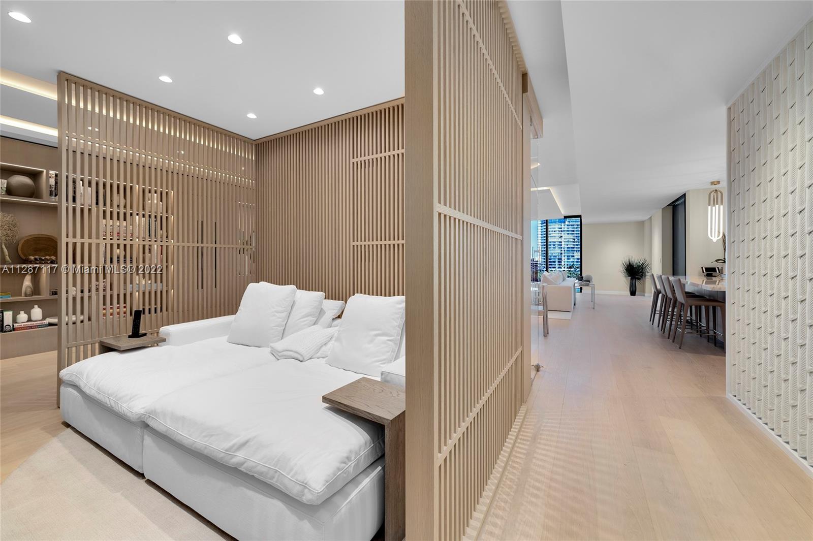 FISHER ISLAND - Residential