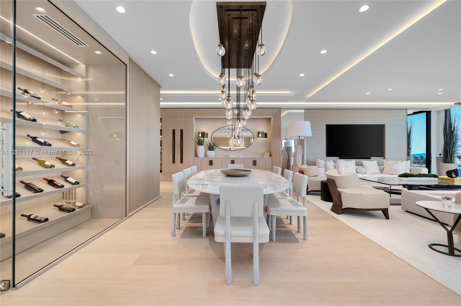 FISHER ISLAND - Residential