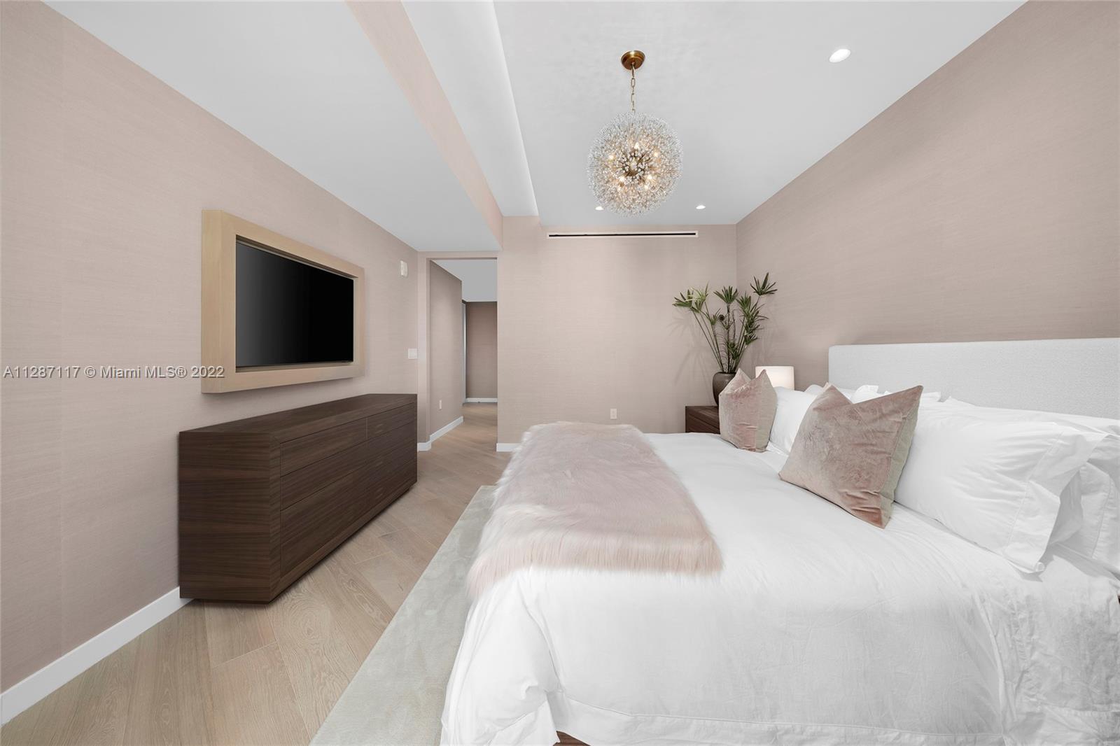 FISHER ISLAND - Residential