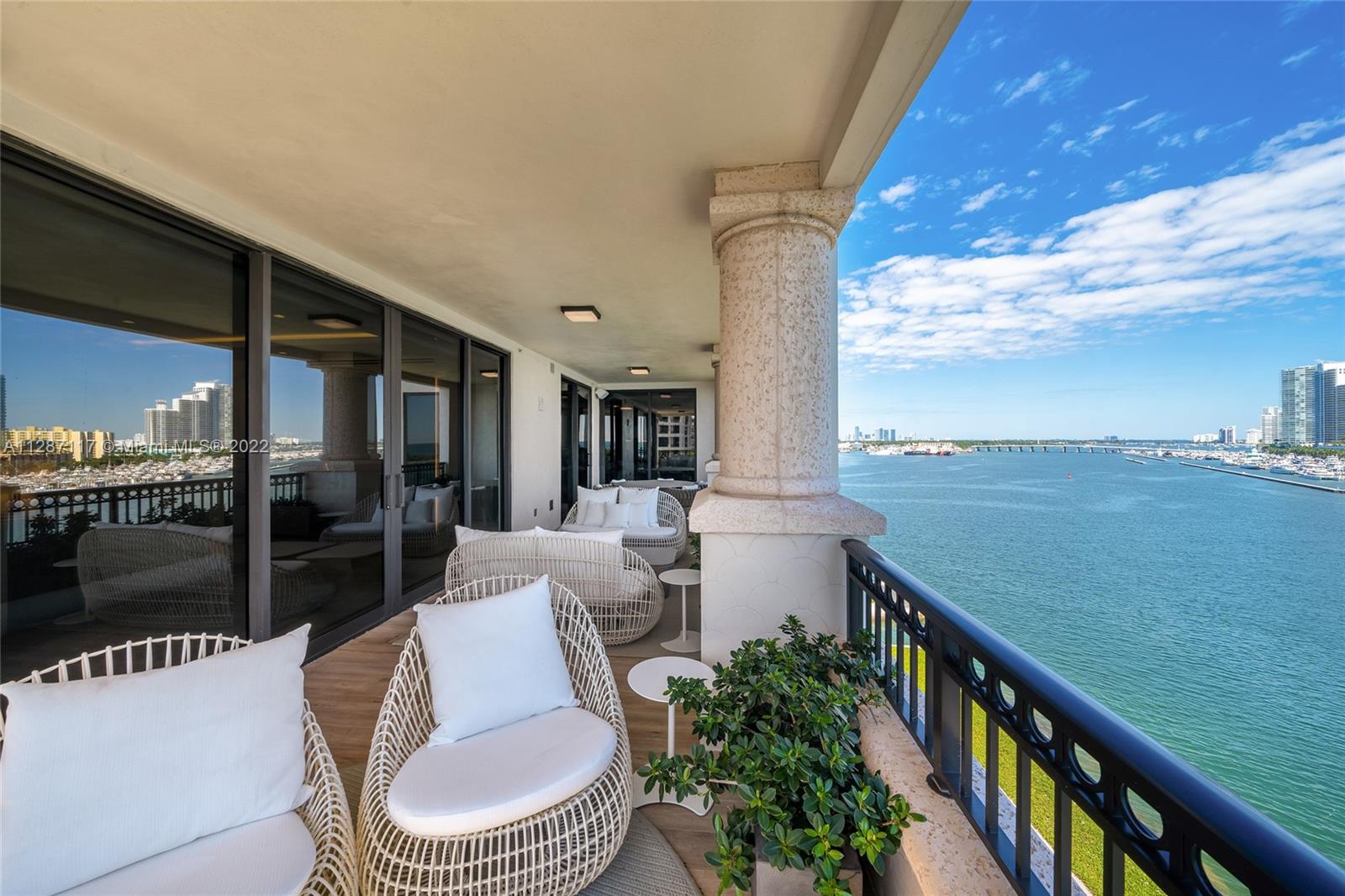 FISHER ISLAND - Residential