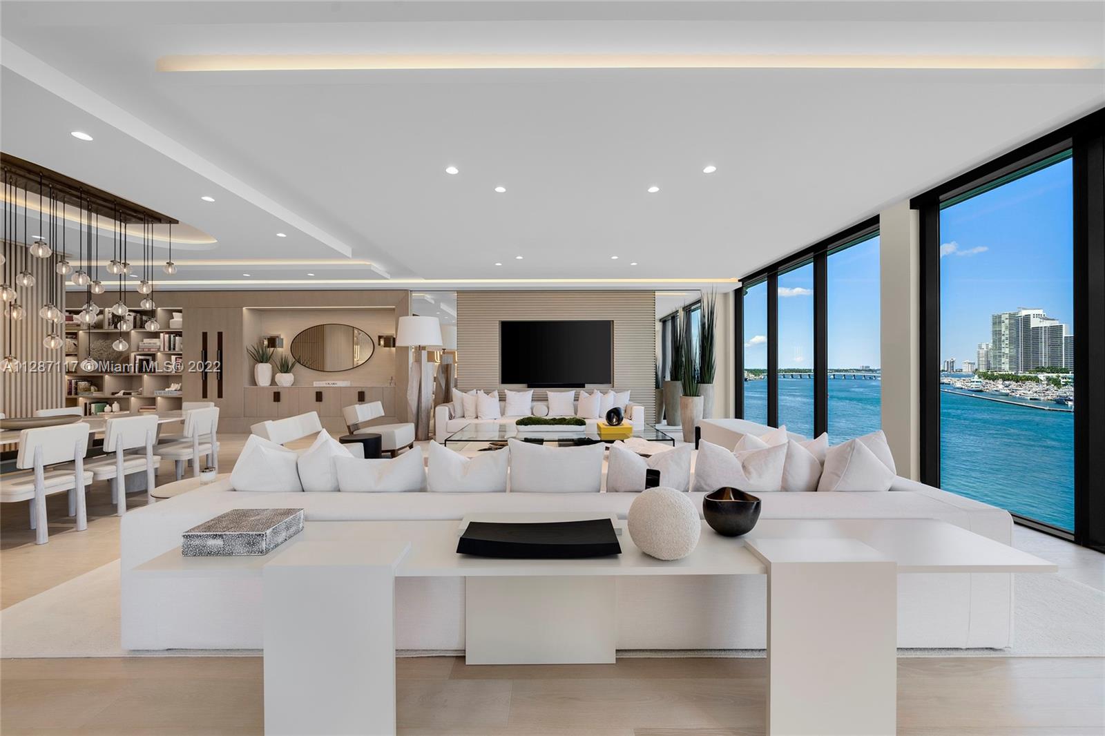 FISHER ISLAND - Residential