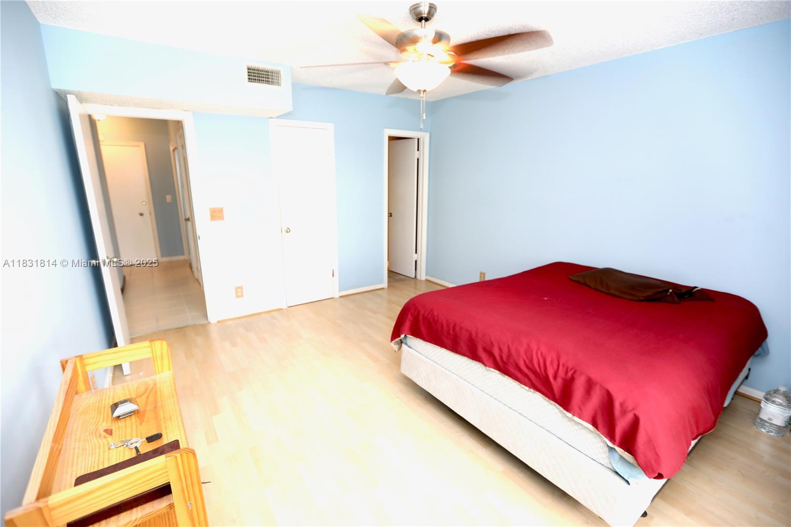 IMPERIAL POINT COLONNADES - Residential