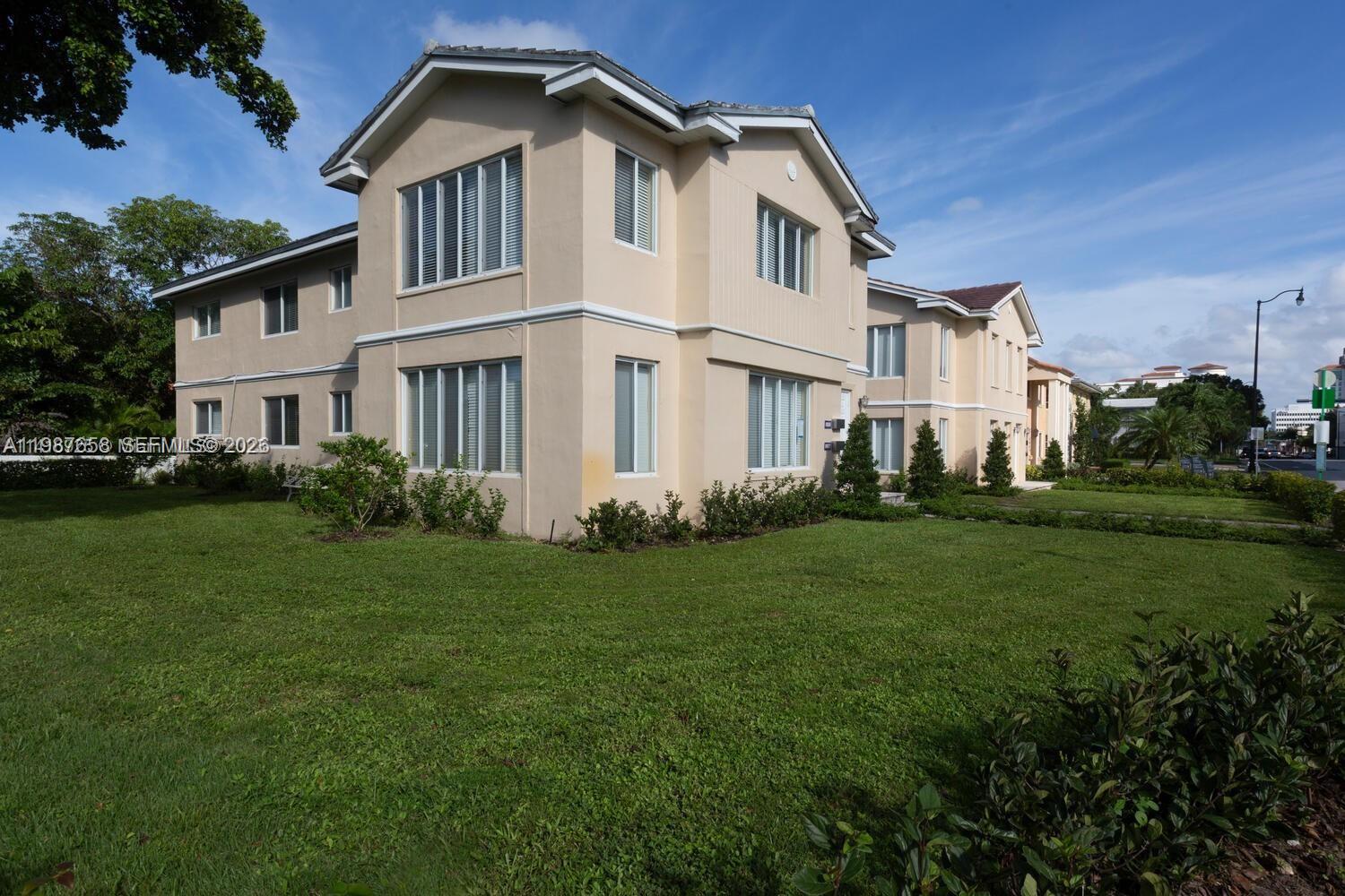 CORAL GABLES BILTMORE SEC - Residential Lease