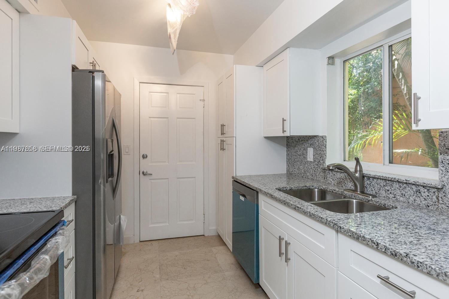 2882 S Le Jeune Rd 2882