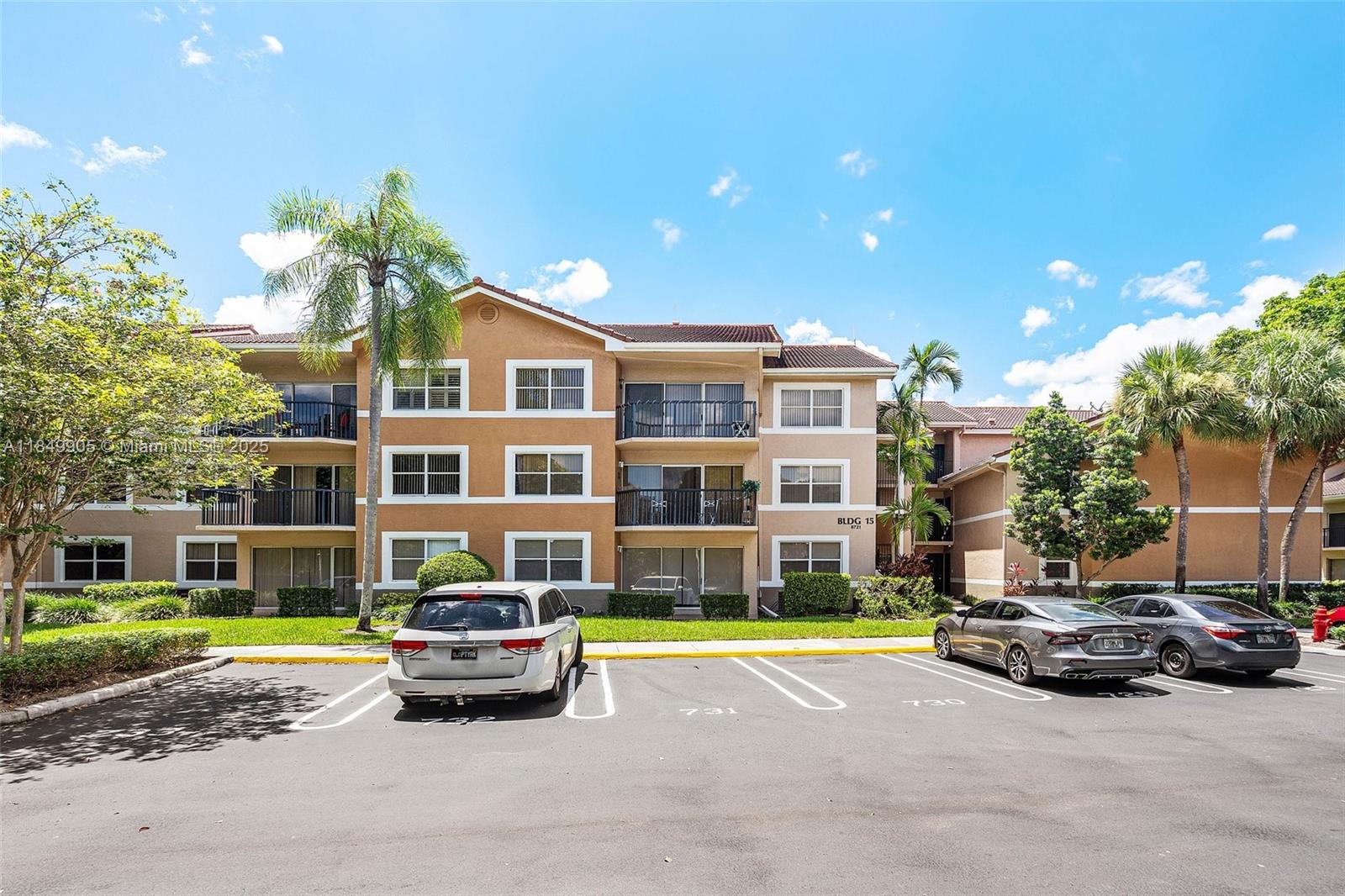 8721 Wiles Rd 105