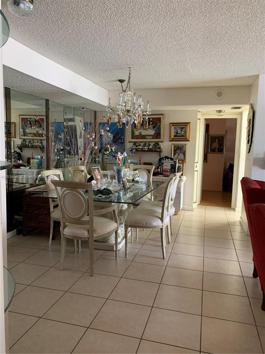 WINSTON TOWERS 400 CONDO - Residential
