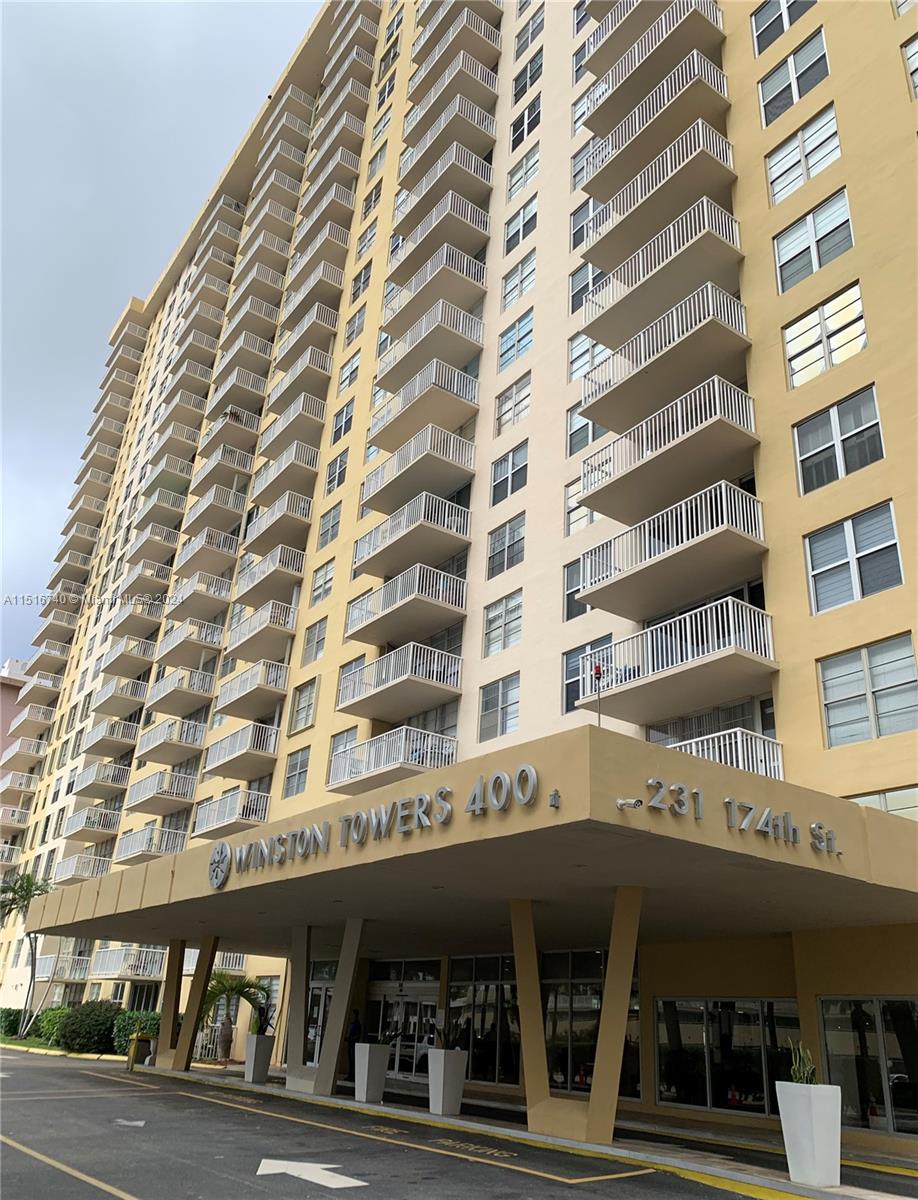 WINSTON TOWERS 400 CONDO - Residential