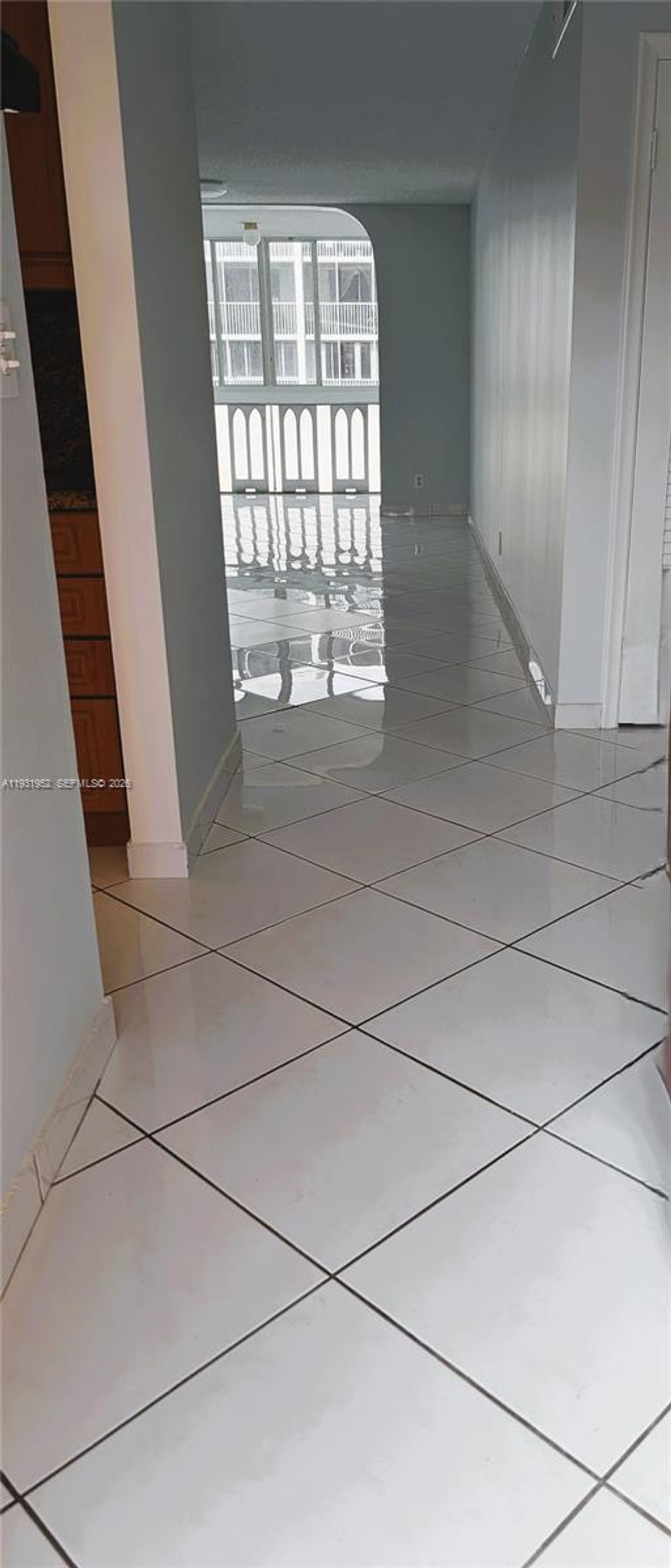 Photo of 301 NE 14th Ave #404, Hallandale Beach, FL 33009 (MLS # A11931952)