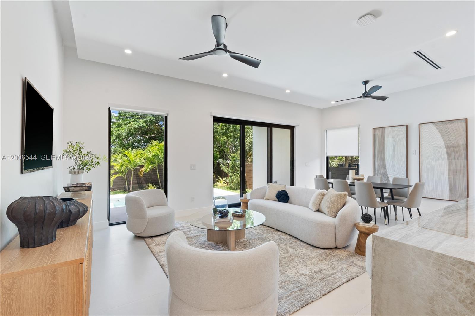 HOLIDAY HEIGHTS - Residential