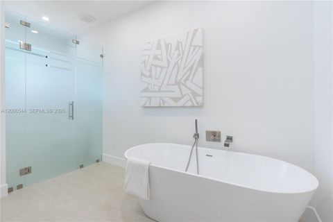 Tiny photo for 1321 NE 13th Ave, Fort Lauderdale, FL 33304 (MLS # A12006544)