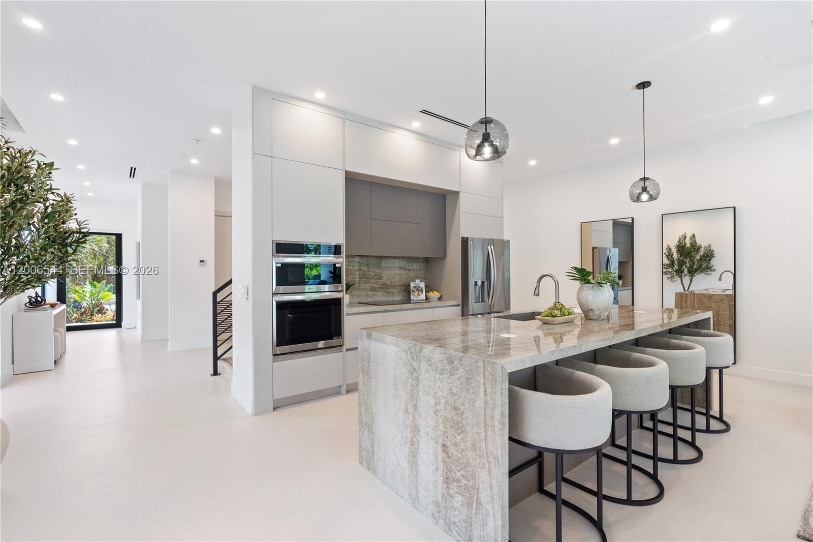 HOLIDAY HEIGHTS - Residential