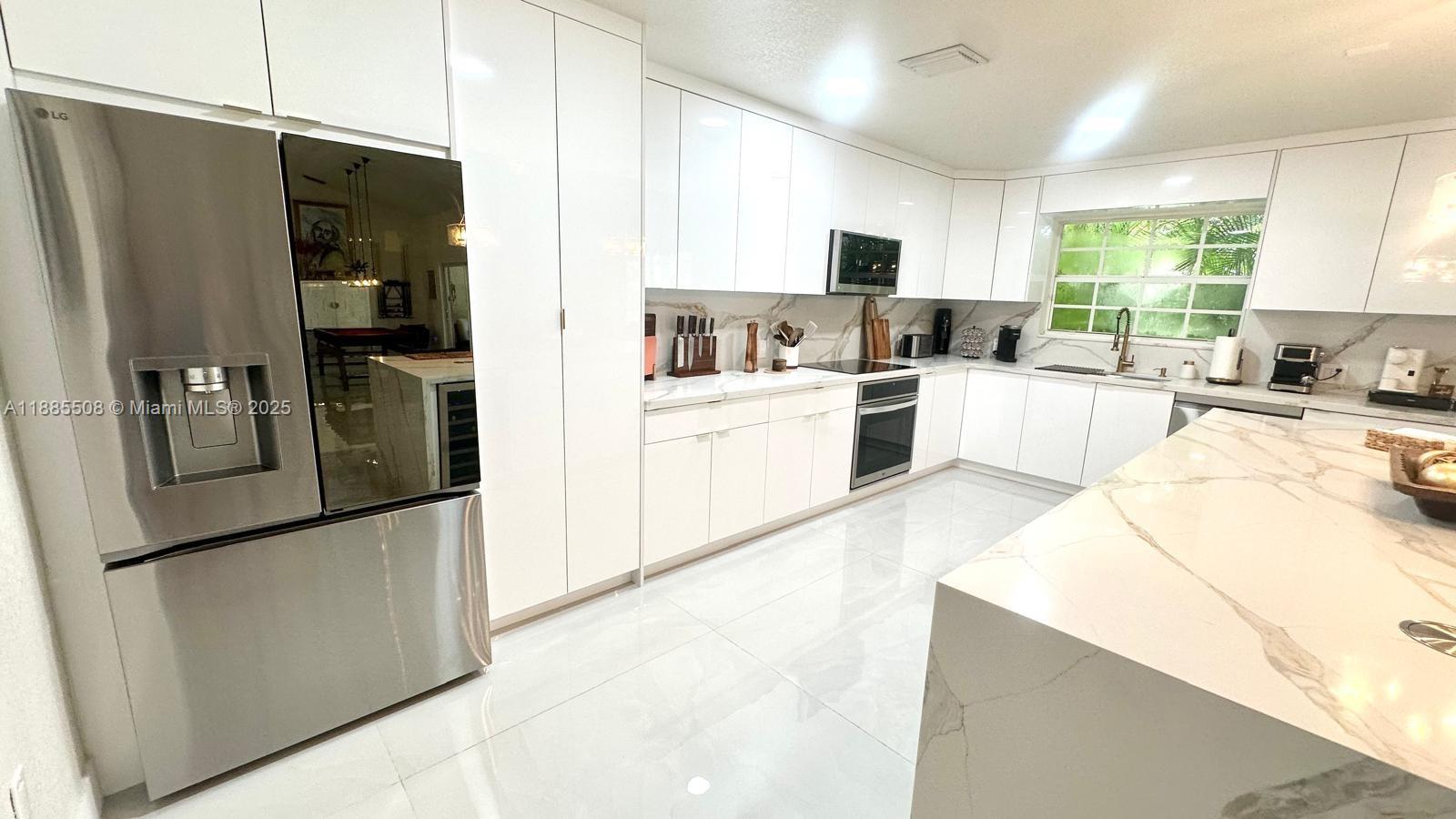 REDLANDS BEST 1ST ADDN - Residential Lease