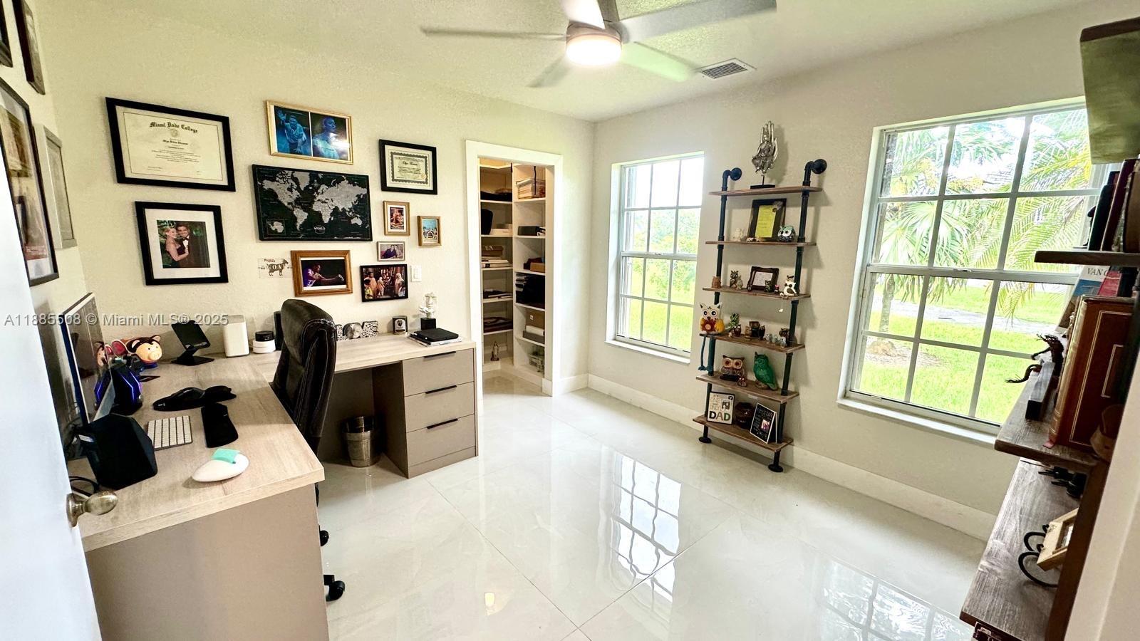 REDLANDS BEST 1ST ADDN - Residential Lease