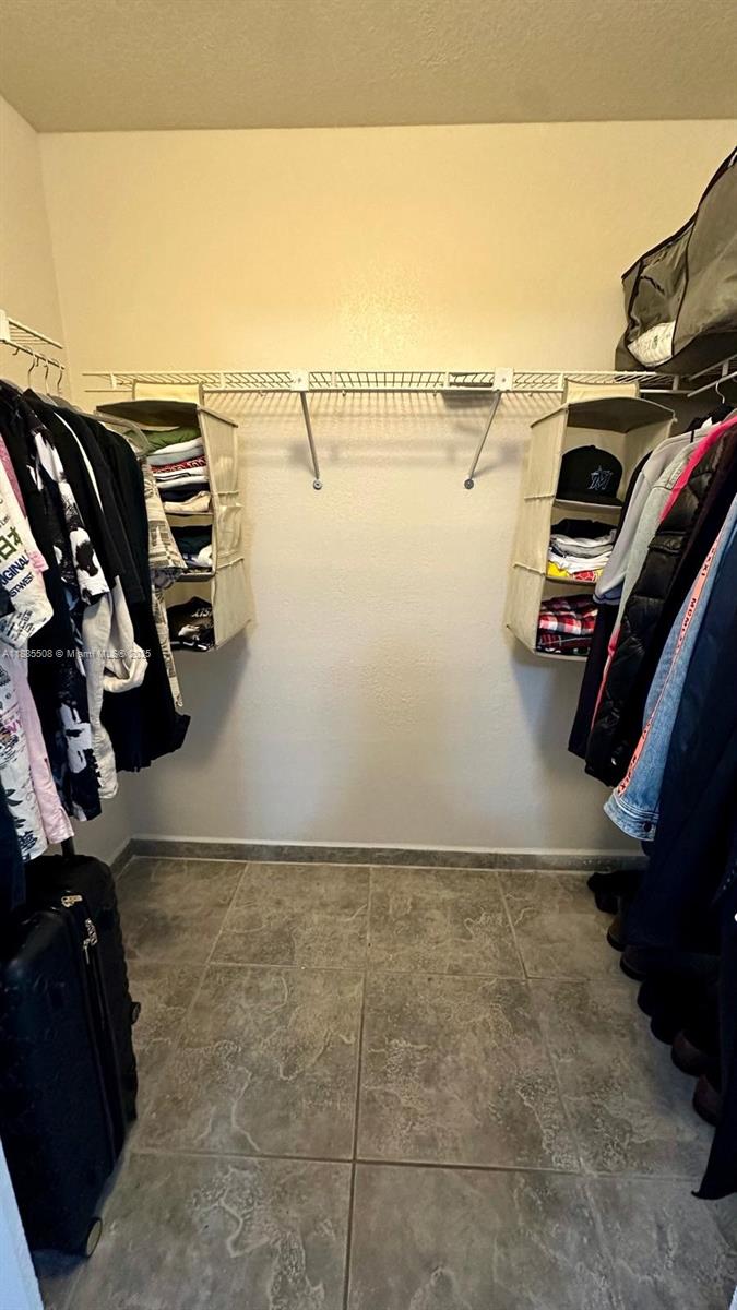 REDLANDS BEST 1ST ADDN - Residential Lease