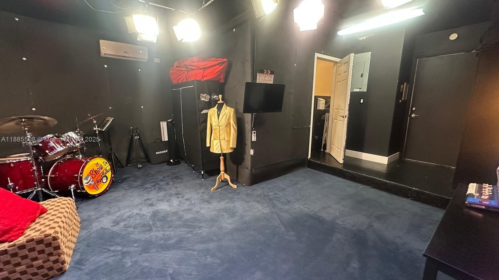 REDLANDS BEST 1ST ADDN - Residential Lease