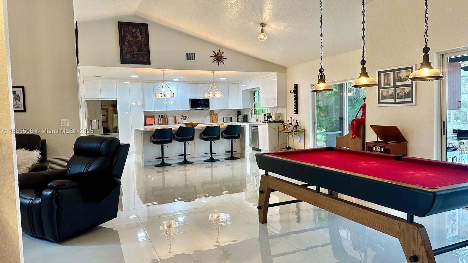 REDLANDS BEST 1ST ADDN - Residential Lease