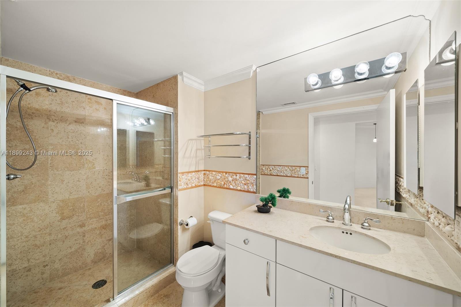 GREEN DIAMOND CONDO - Residential