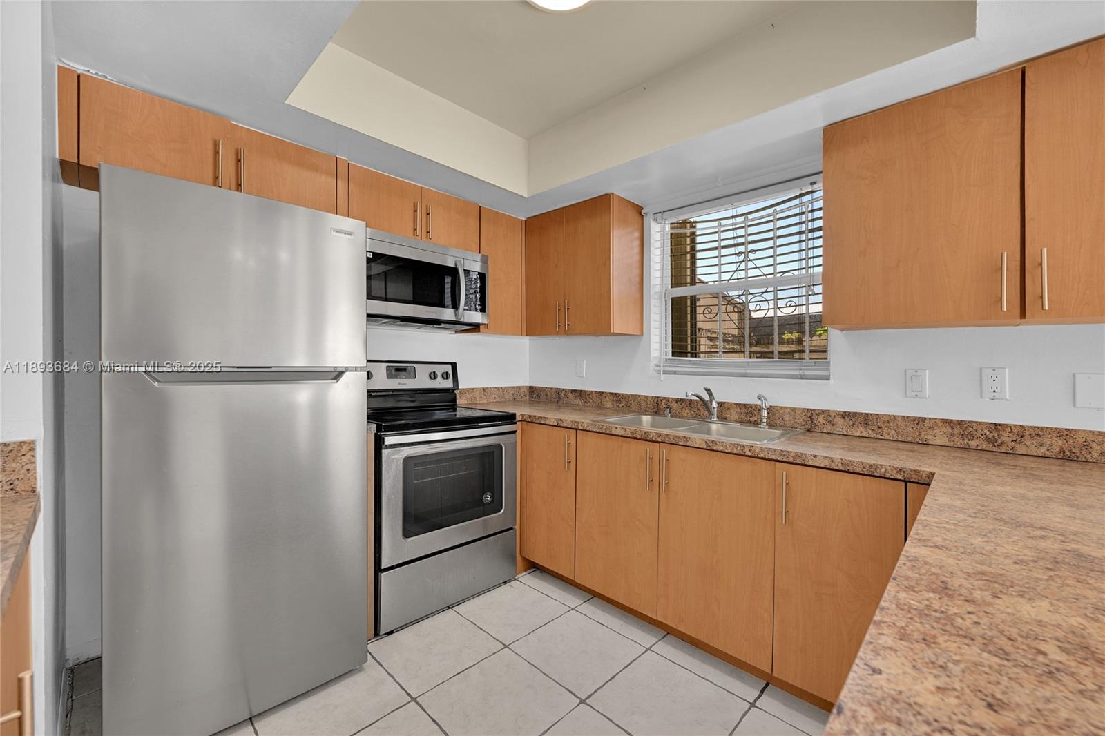 TAM OSHANTER GARDENS FAMI - Residential Lease