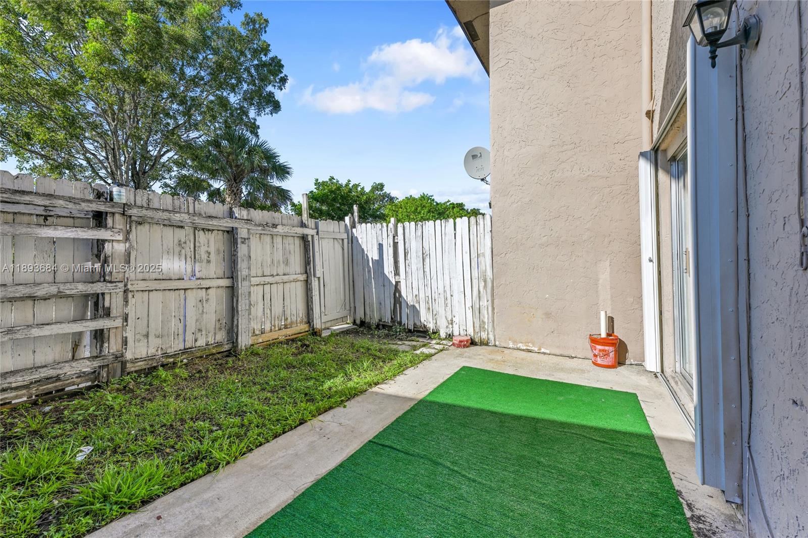 TAM OSHANTER GARDENS FAMI - Residential Lease