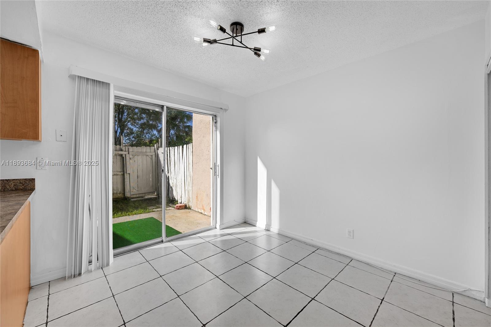 TAM OSHANTER GARDENS FAMI - Residential Lease