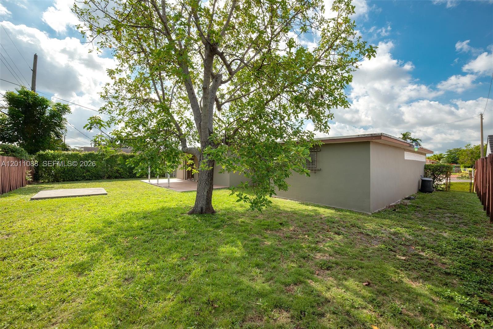 TROPICAL HIGHLANDS 1ST AD - Residential