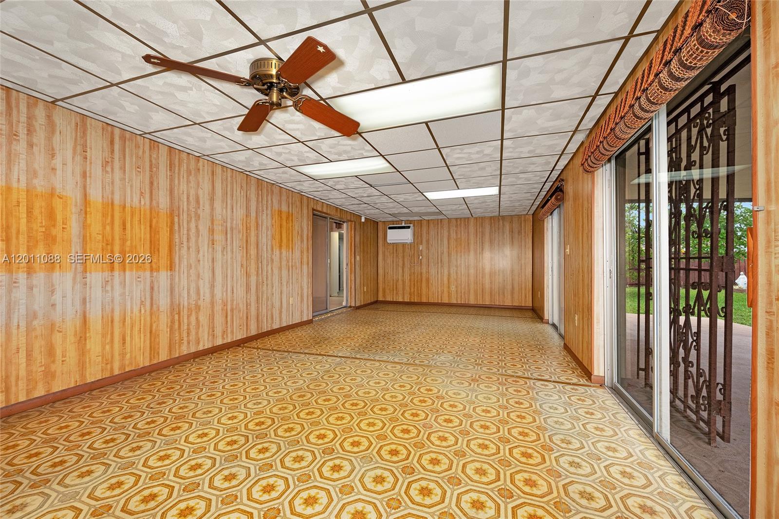 TROPICAL HIGHLANDS 1ST AD - Residential