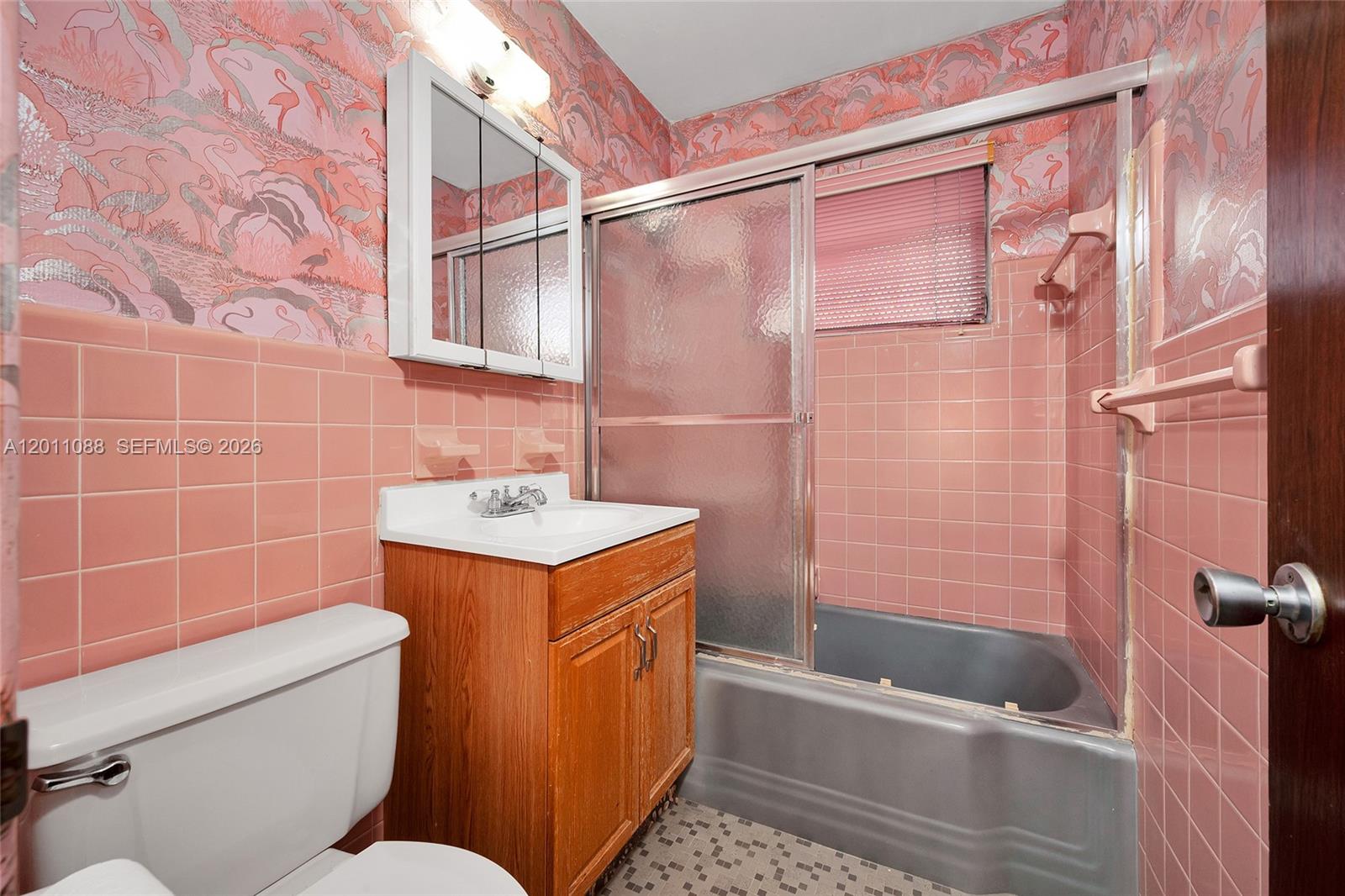 TROPICAL HIGHLANDS 1ST AD - Residential