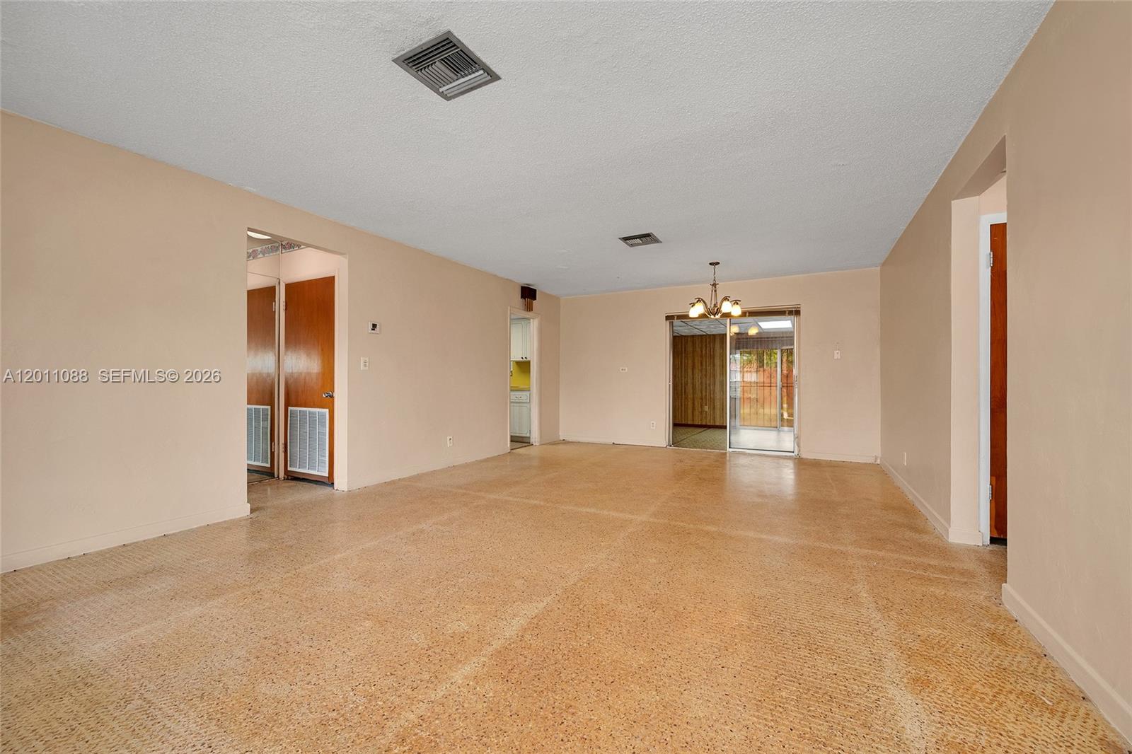 TROPICAL HIGHLANDS 1ST AD - Residential
