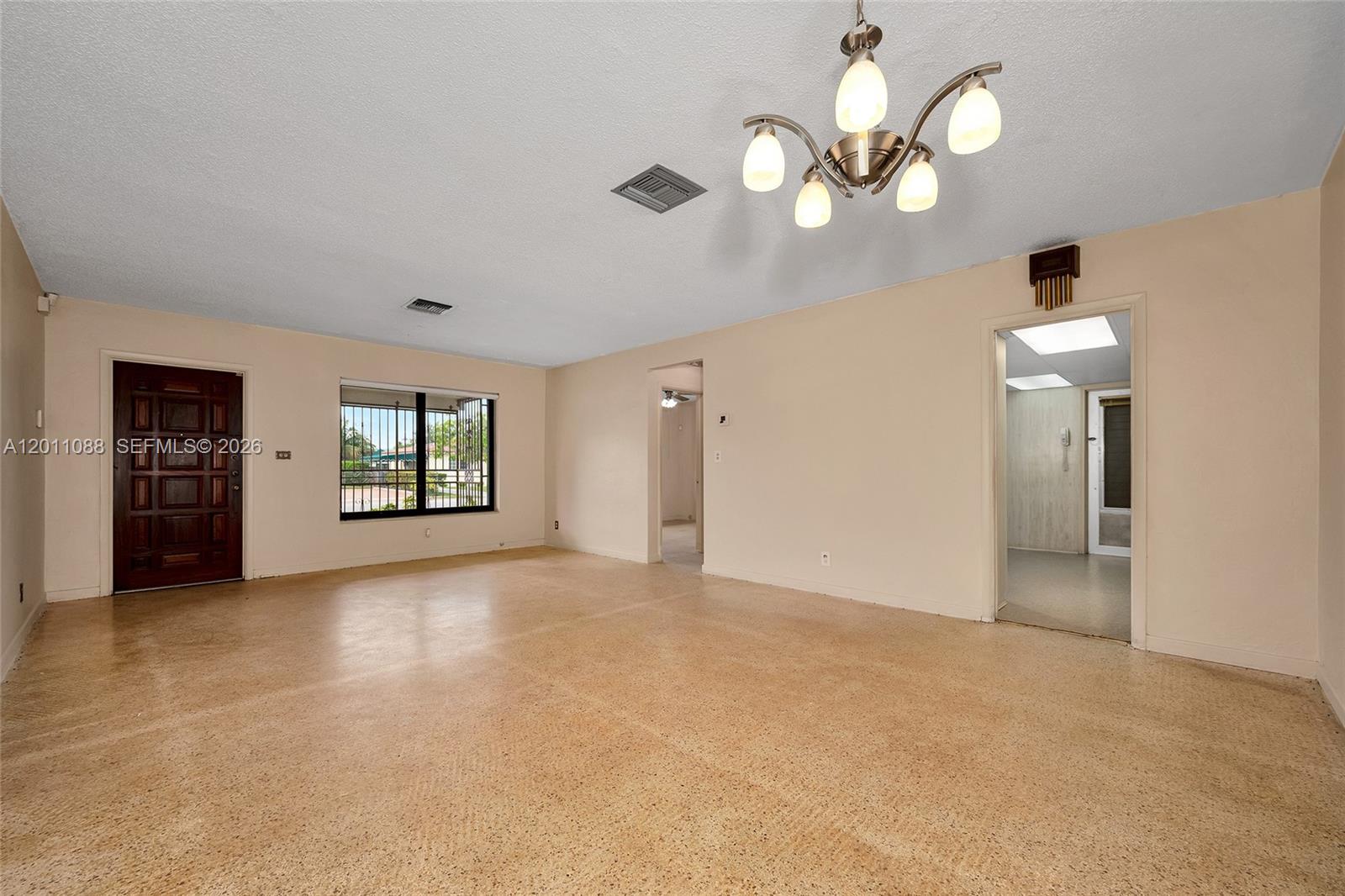 TROPICAL HIGHLANDS 1ST AD - Residential