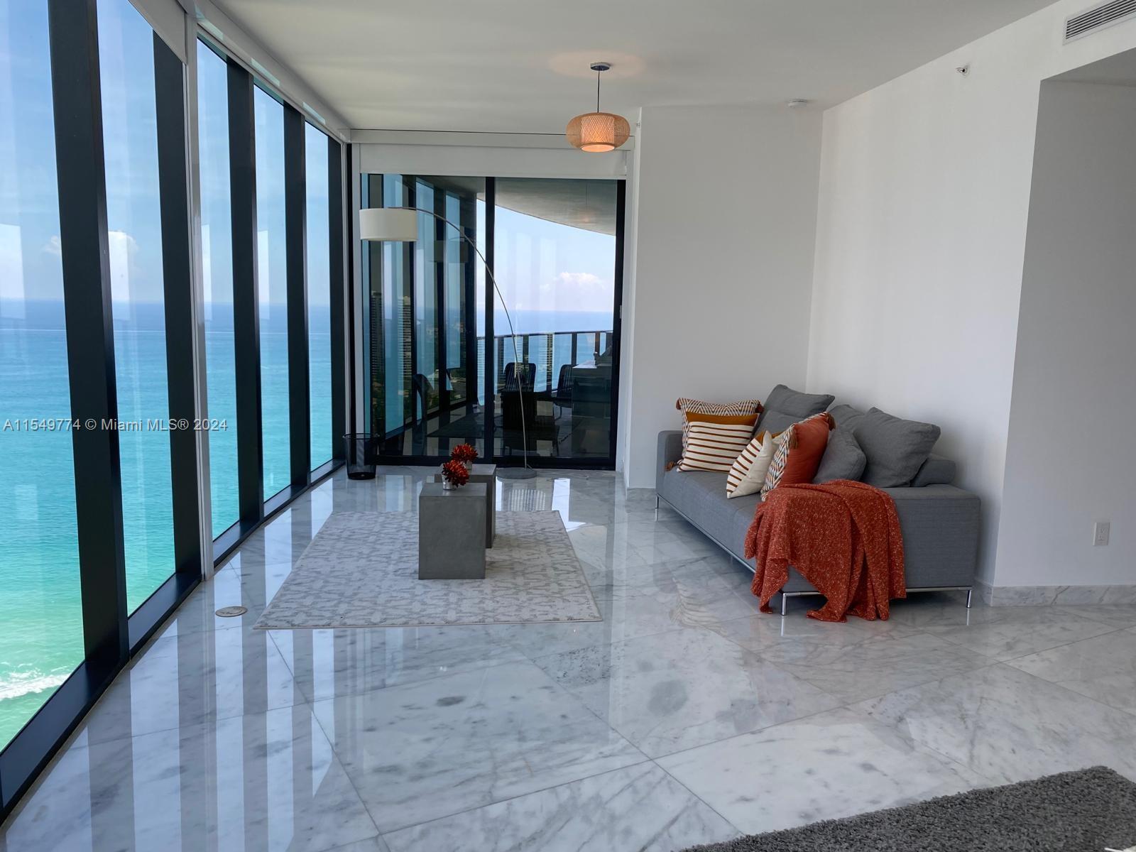 18555 COLLINS AVENUE COND - Residential