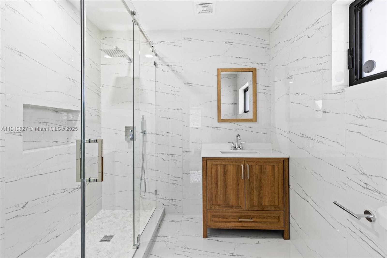 ORANGEBROOK GOLF ESTATES - Residential Lease