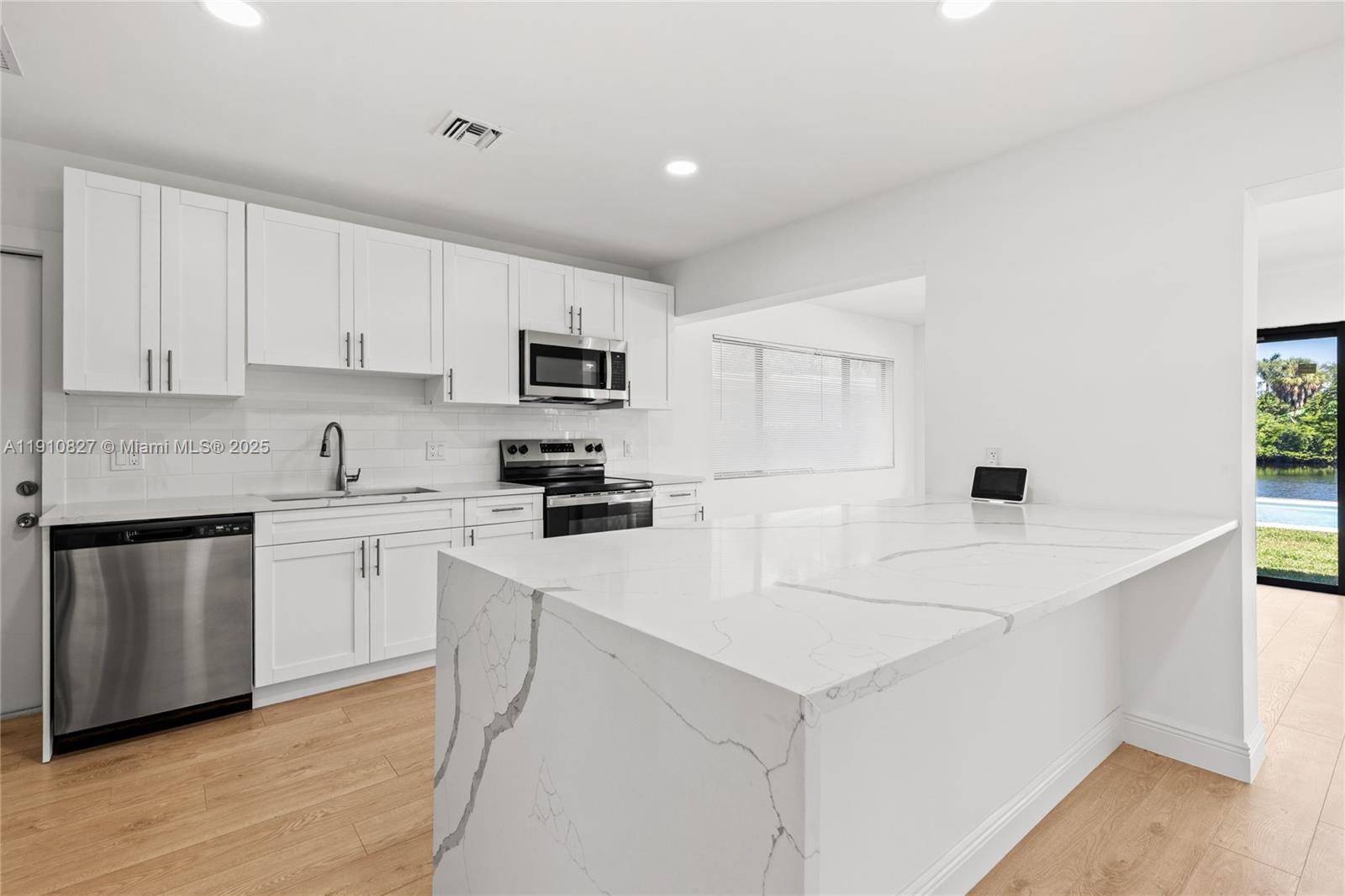 ORANGEBROOK GOLF ESTATES - Residential Lease