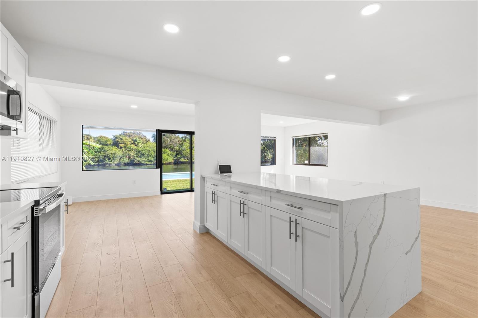 ORANGEBROOK GOLF ESTATES - Residential Lease