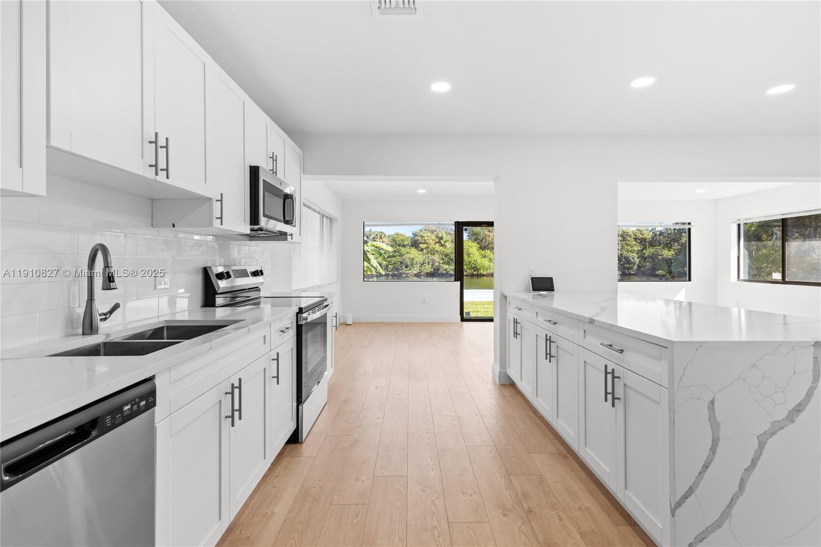 ORANGEBROOK GOLF ESTATES - Residential Lease