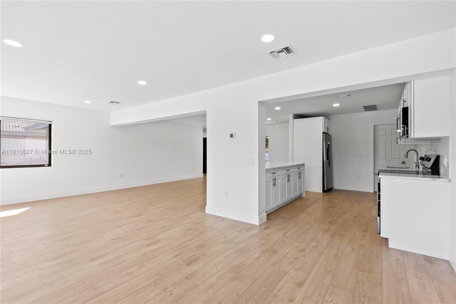 ORANGEBROOK GOLF ESTATES - Residential Lease