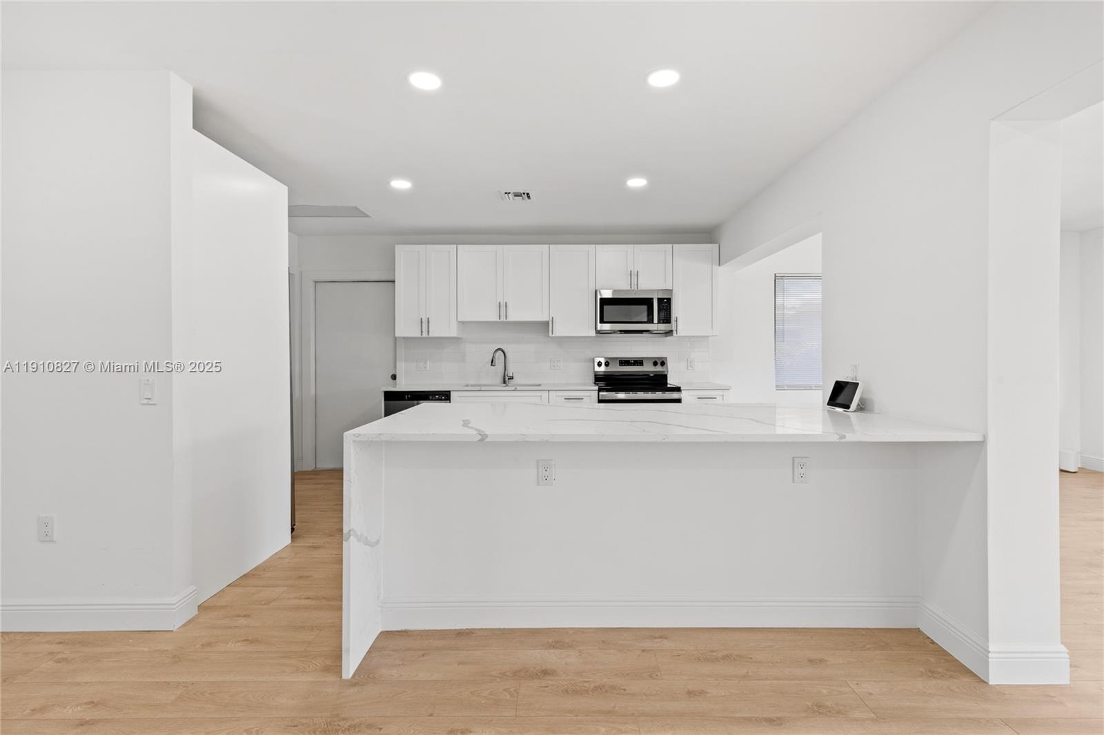 ORANGEBROOK GOLF ESTATES - Residential Lease