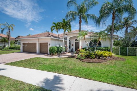Photo of 1776 Victoria Pointe Cir, Weston, FL 33327 (MLS # A12003990)