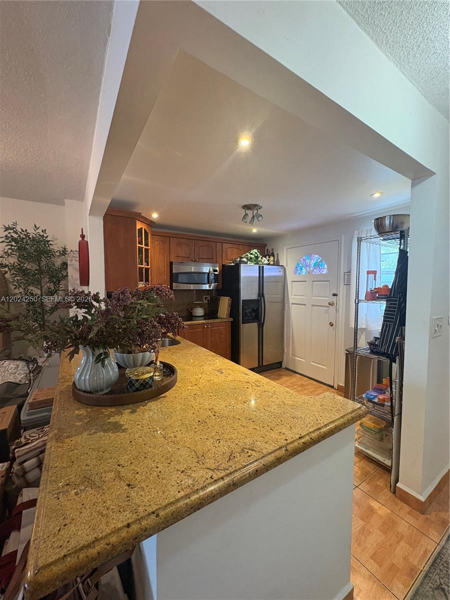 EDEN ISLES CONDO PART 1 - Residential