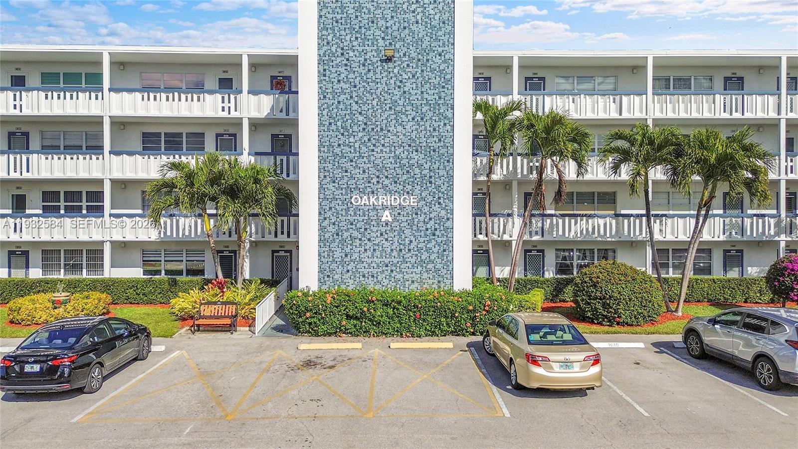 OAKRIDGE A CONDO - Residential