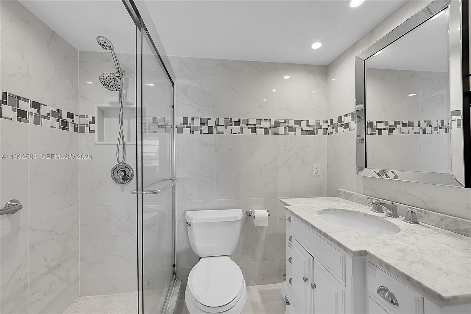 OAKRIDGE A CONDO - Residential