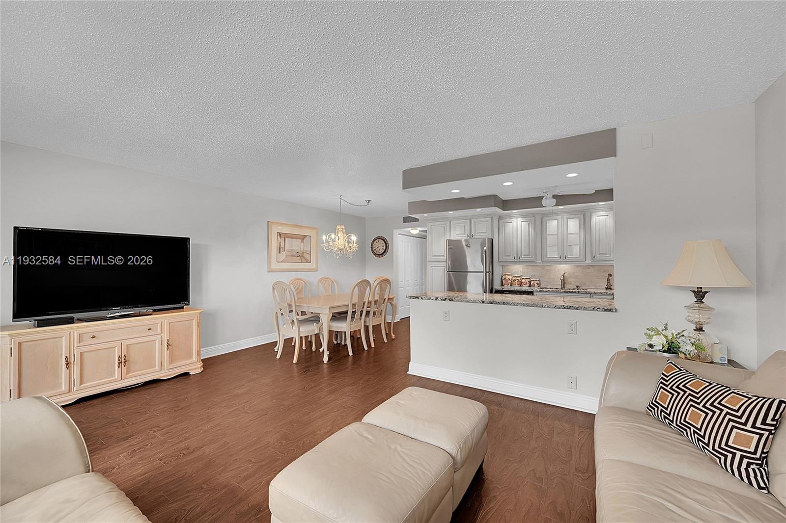 OAKRIDGE A CONDO - Residential