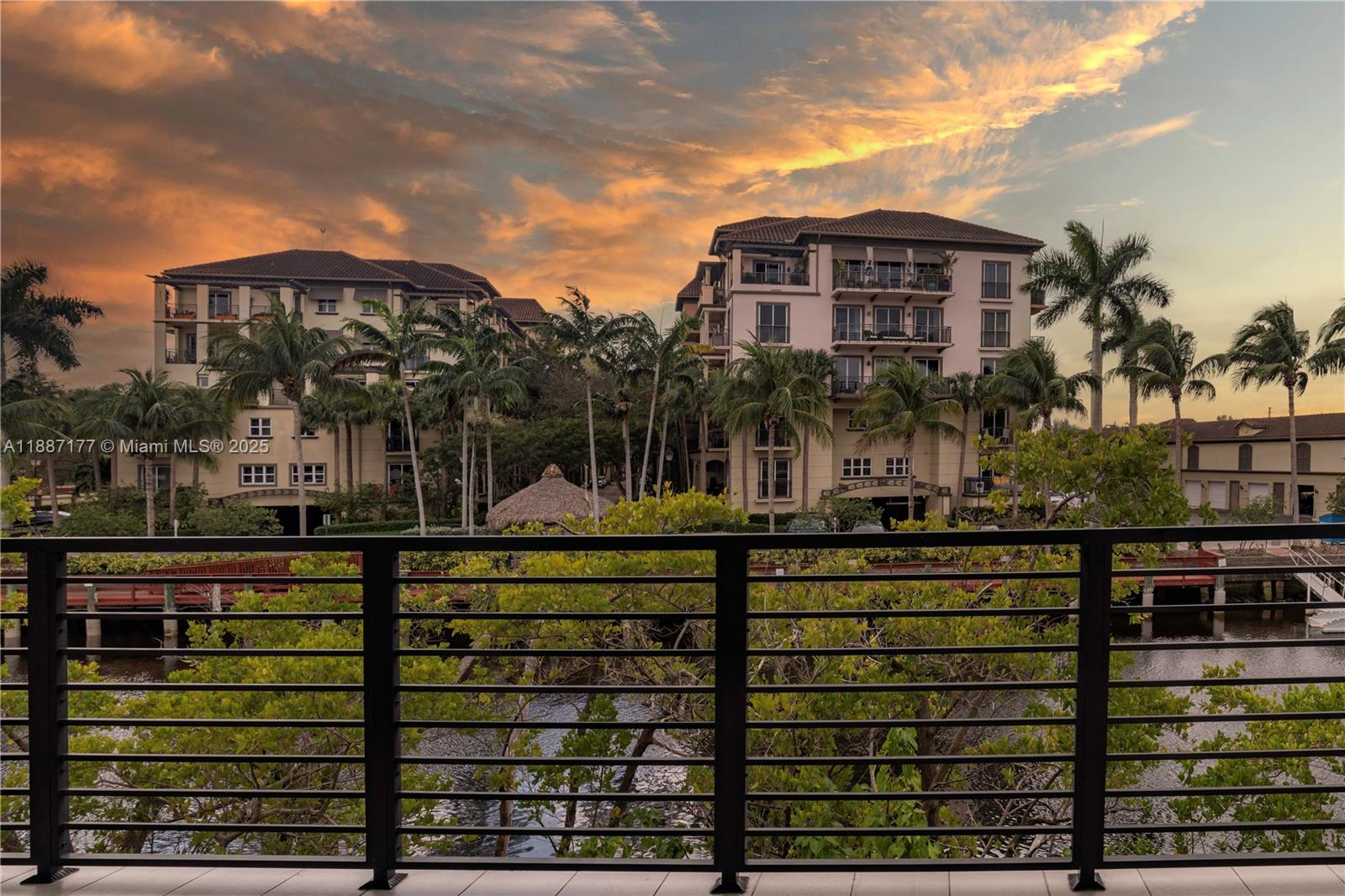POINTE @ MIDDLE RIVER - Residential