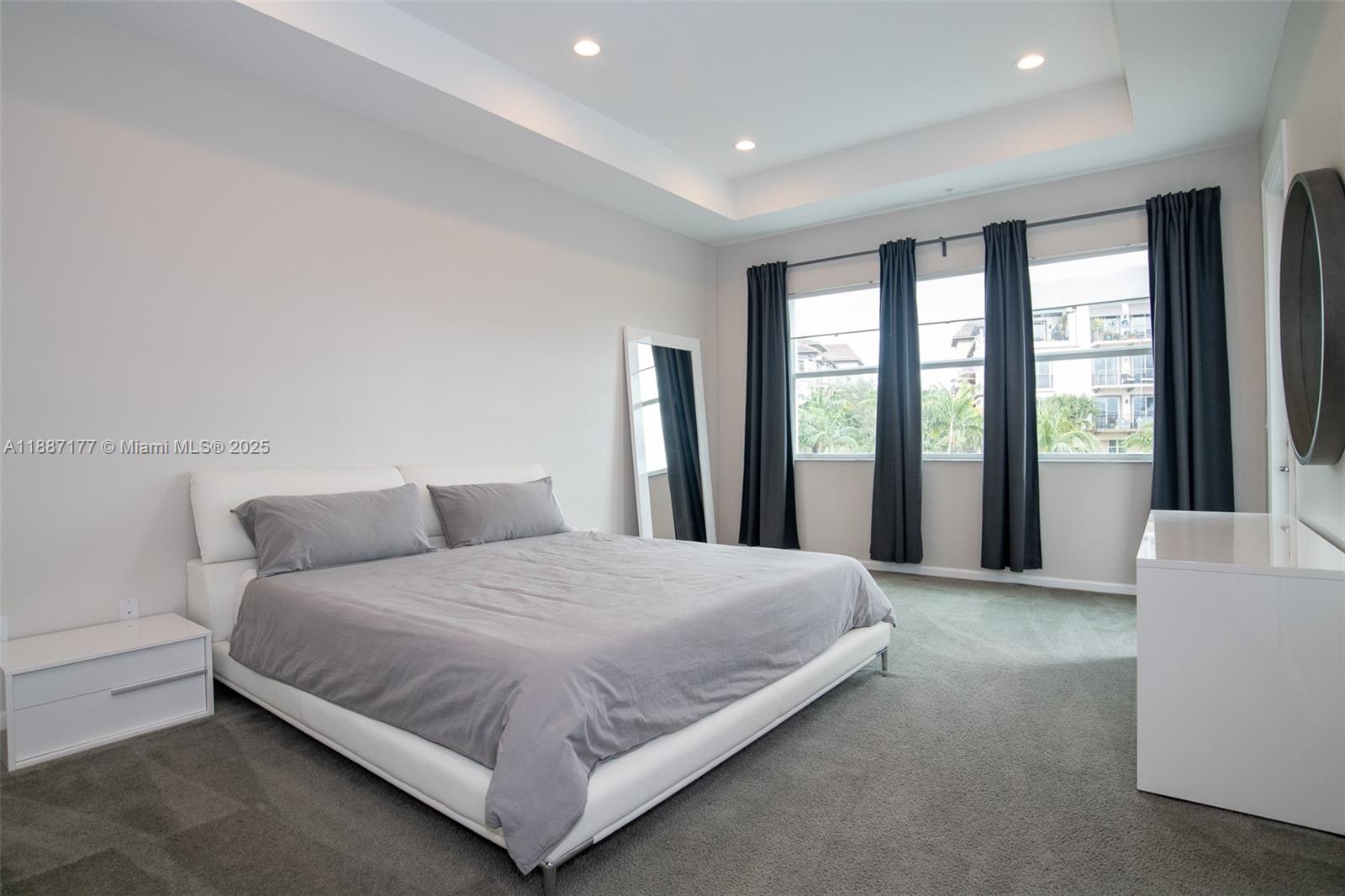 POINTE @ MIDDLE RIVER - Residential