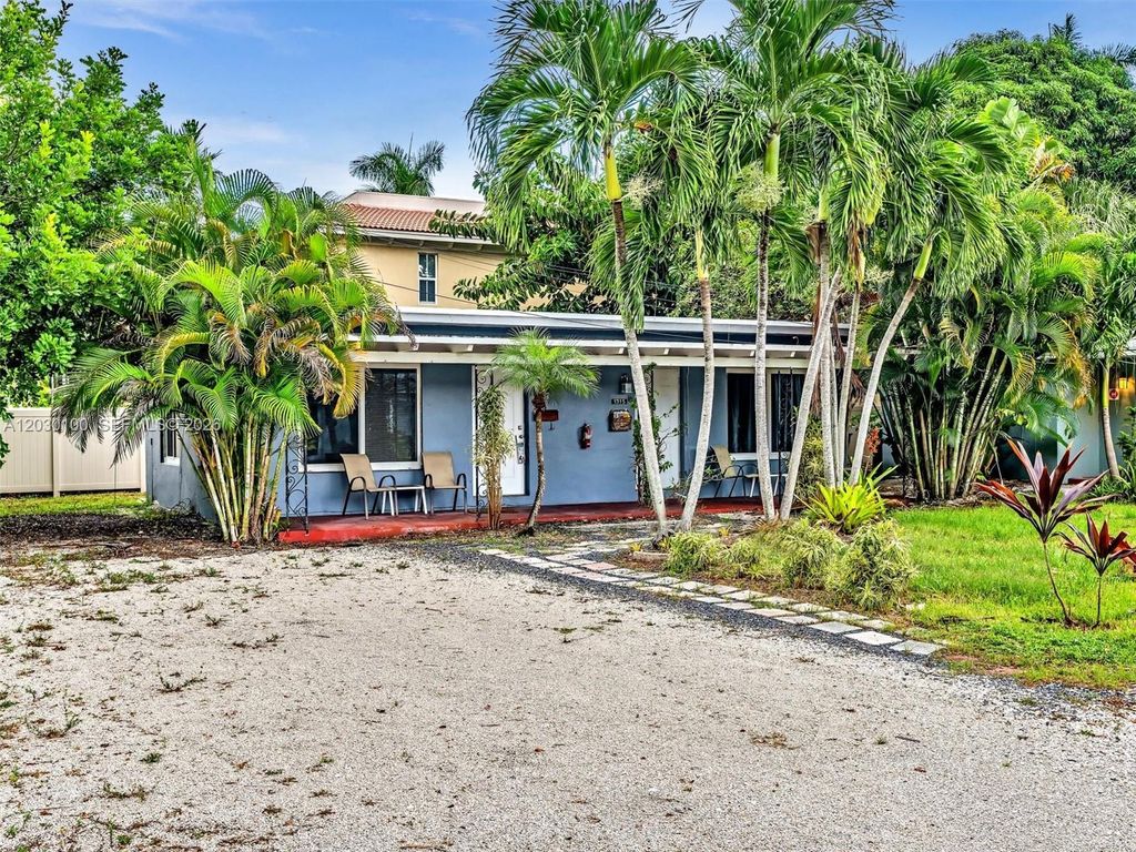 Photo of 1315 NE 11th Street #0, Fort Lauderdale, FL 33304 (MLS # A12030100)