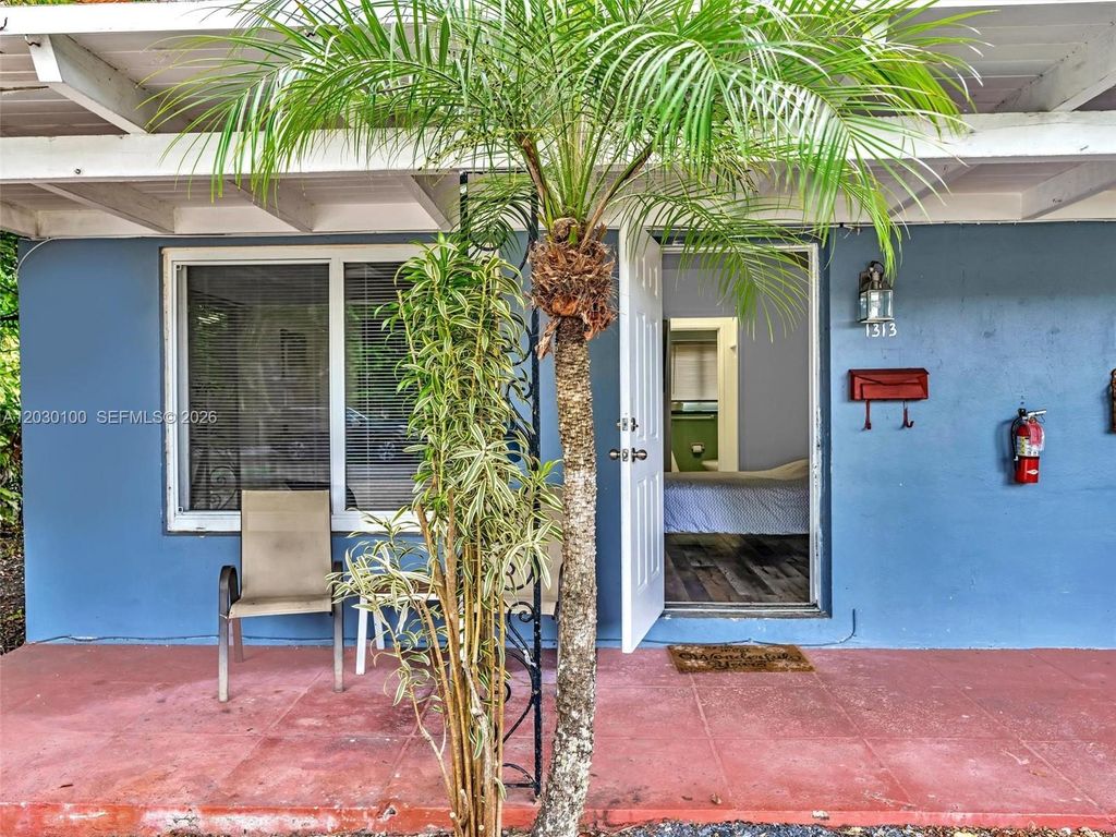 Photo of 1315 NE 11th Street #0, Fort Lauderdale, FL 33304 (MLS # A12030100)