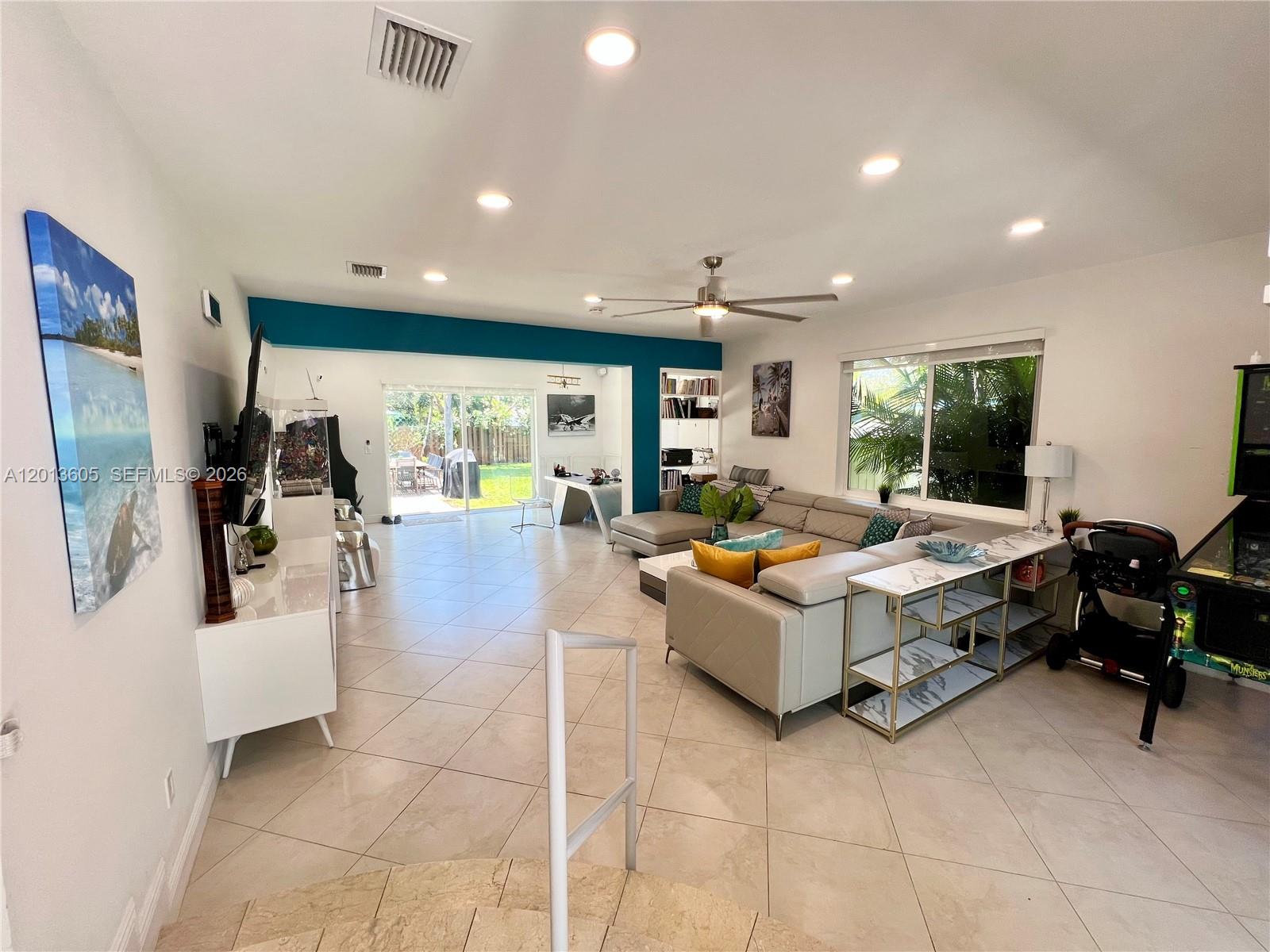 PLANTATION PARK 2ND ADD - Residential Lease