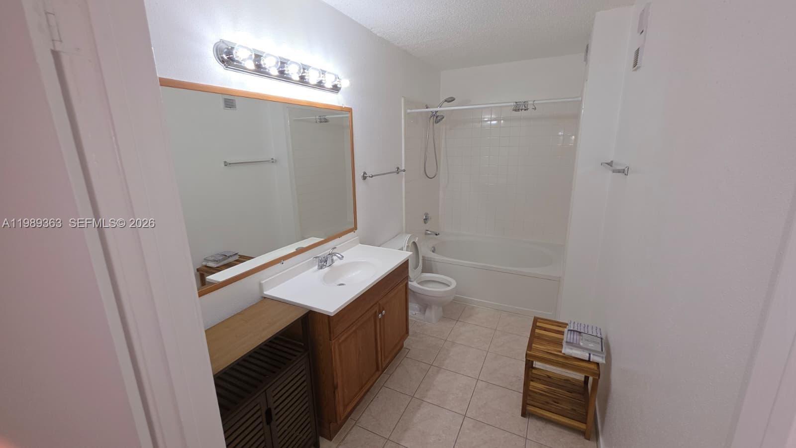 CORAL CLUB GARDEN VILLAS - Residential Lease