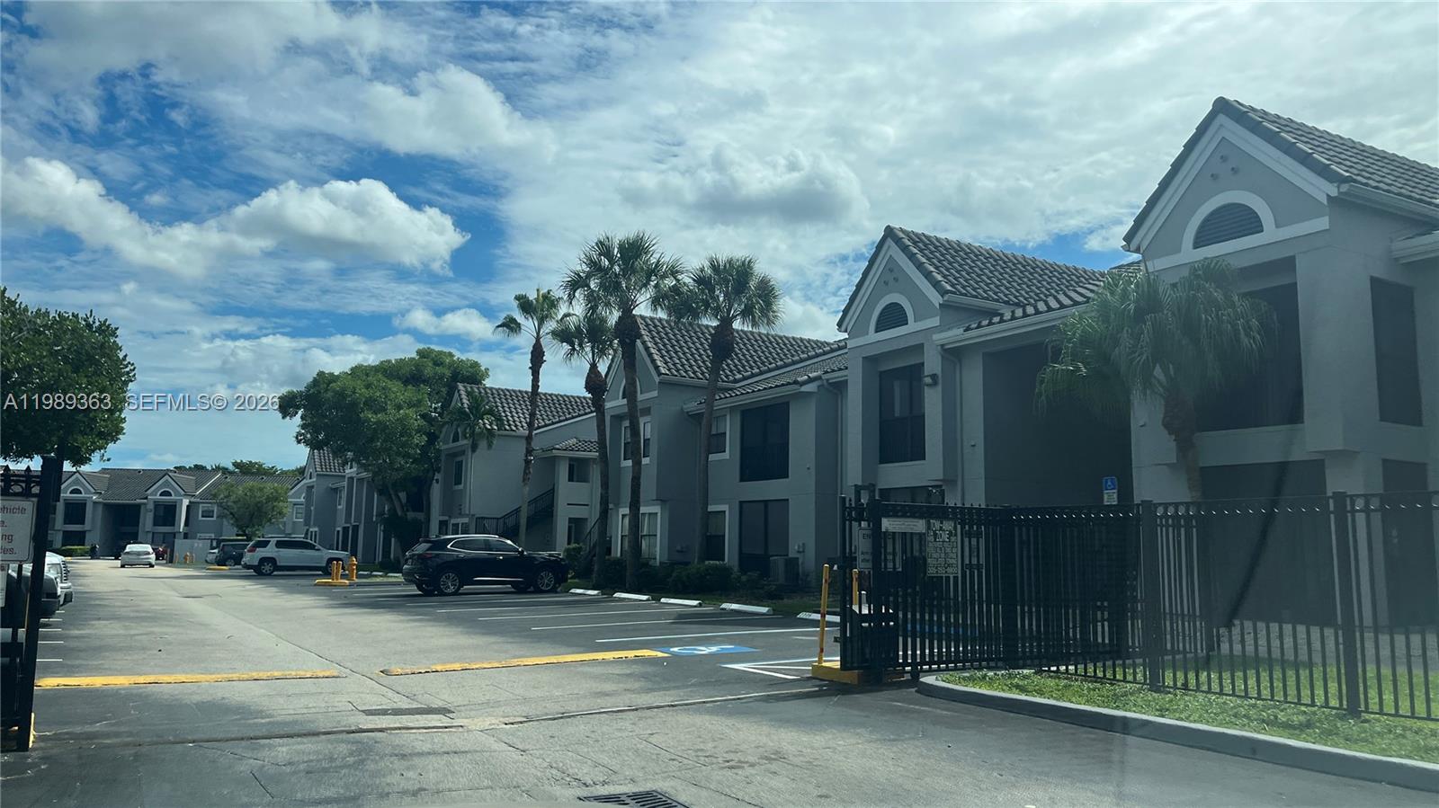 CORAL CLUB GARDEN VILLAS - Residential Lease