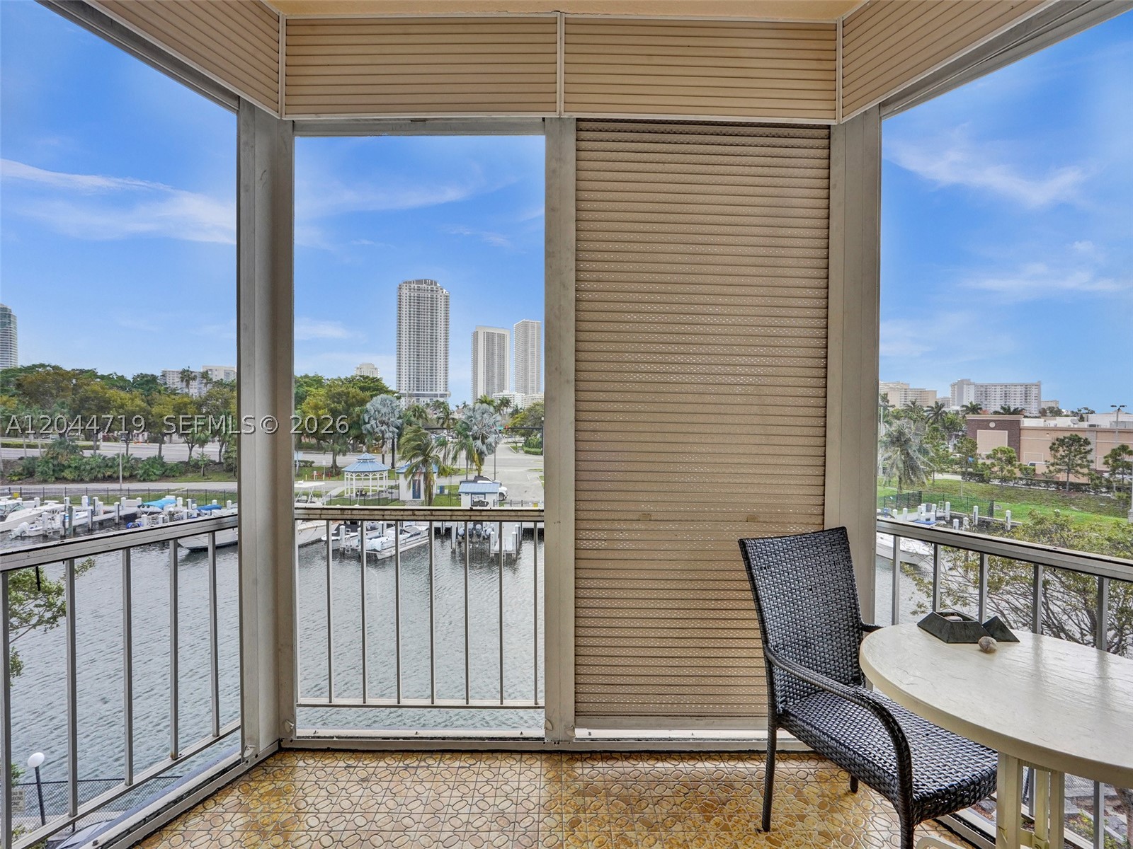 200 Diplomat Pkwy 432